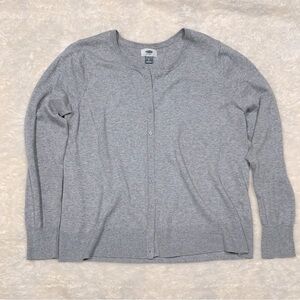 Old Navy Cardigan Sweater in Large